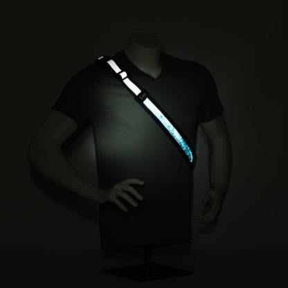 Liio Luxe Blue: LED USB rechargeable illuminating reflective modular strap/band system - Image 8