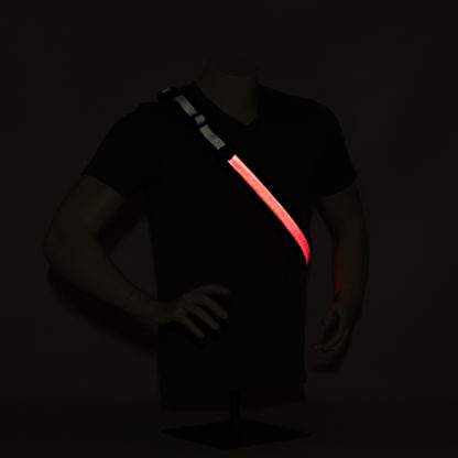Liio Luxe Red: LED USB rechargeable illuminating reflective modular strap/band system - Image 7