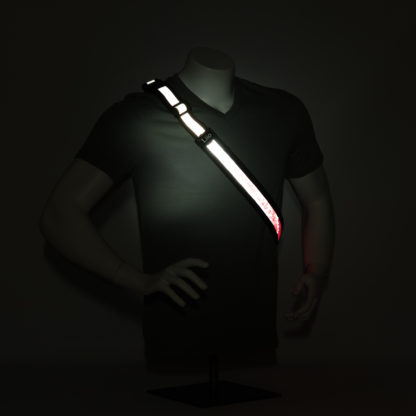 Liio Luxe Red: LED USB rechargeable illuminating reflective modular strap/band system - Image 8